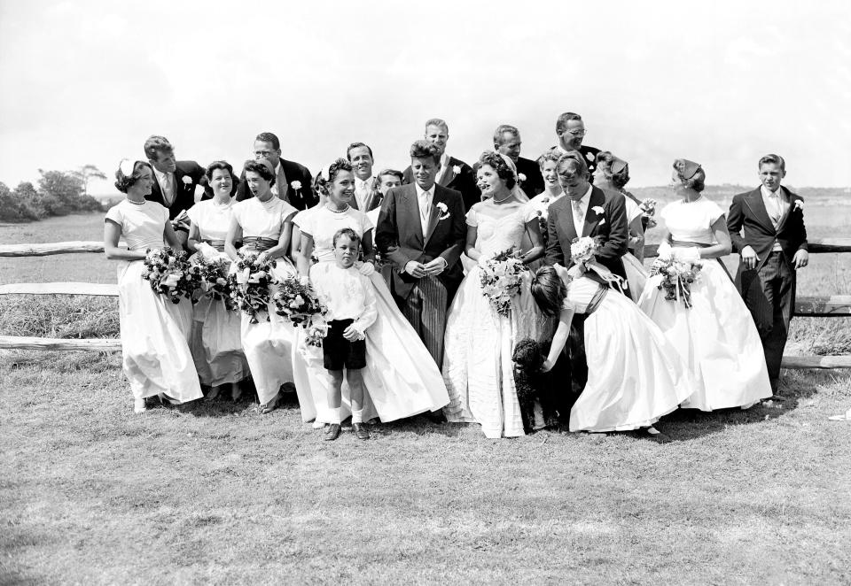 40 Timeless Wedding Moments That We Could Stare at Forever