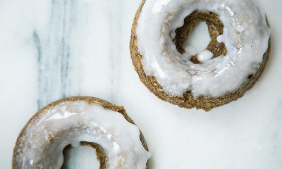 20-Minute Baked Matcha Doughnuts