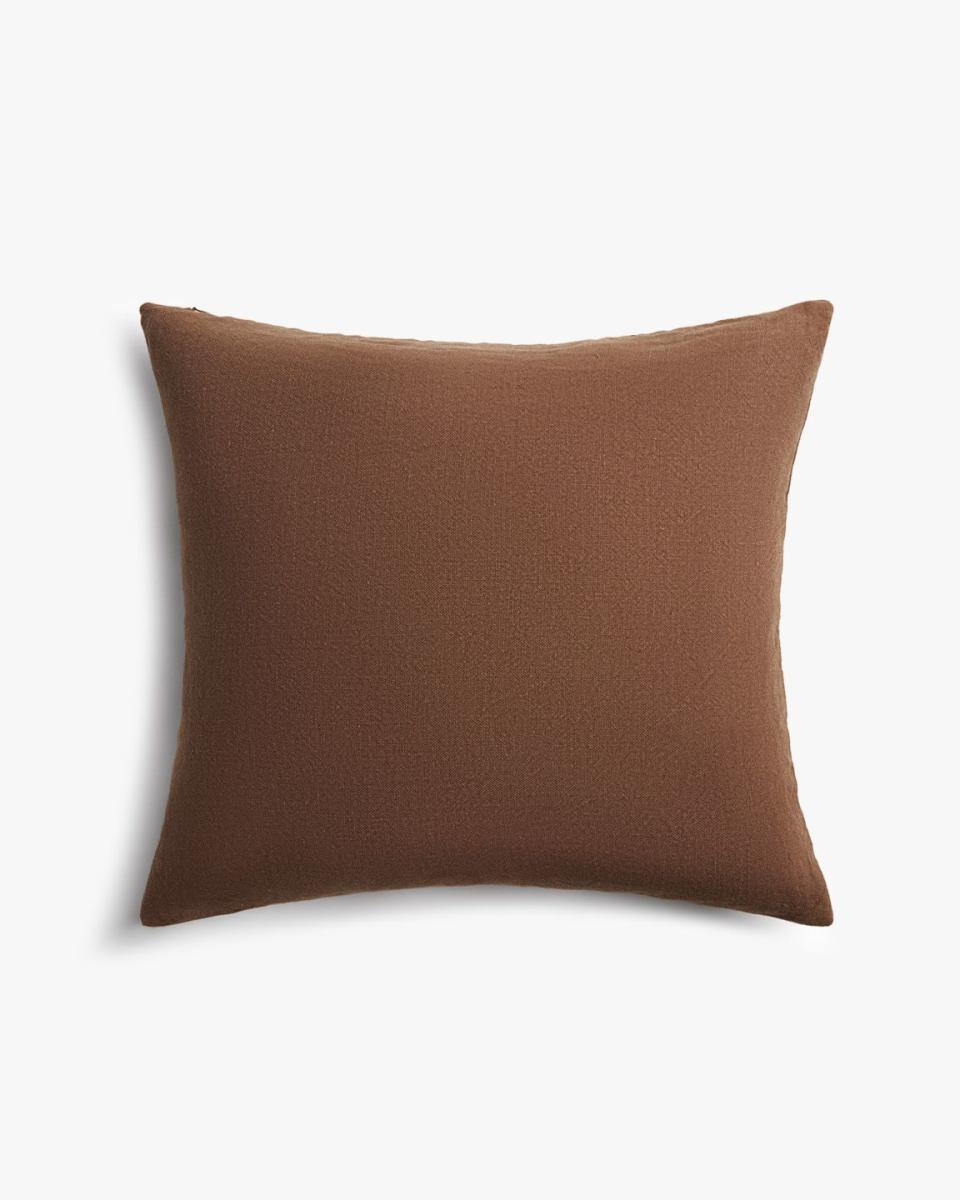 <p><a href="https://go.redirectingat.com?id=74968X1596630&url=https%3A%2F%2Fwww.parachutehome.com%2Fproducts%2Fvintage-linen-pillow-cover-1&sref=https%3A%2F%2Fwww.prevention.com%2Flife%2Fa60333536%2Fparachute-warehouse-sale-april-2024%2F" rel="nofollow noopener" target="_blank" data-ylk="slk:Shop Now;elm:context_link;itc:0;sec:content-canvas" class="link ">Shop Now</a></p><p>Vintage Linen Pillow Cover</p><p>parachutehome.com</p><p>$38.00</p>