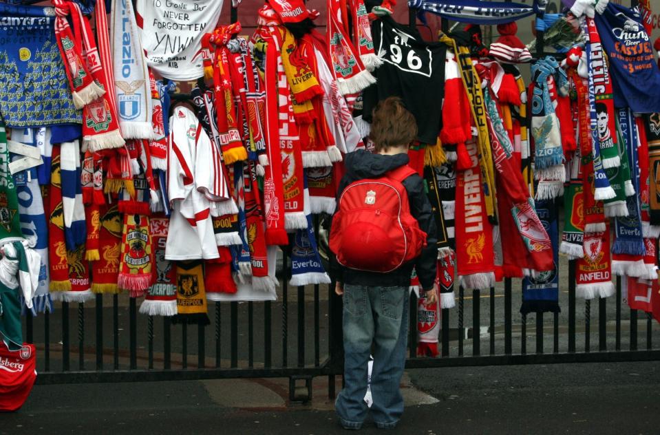 Fans erected their memorials following the disaster