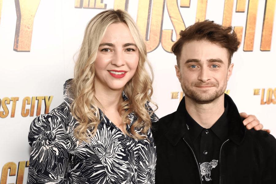 Daniel Radcliffe y Erin Darke dan la bienvenida a su primer hijo