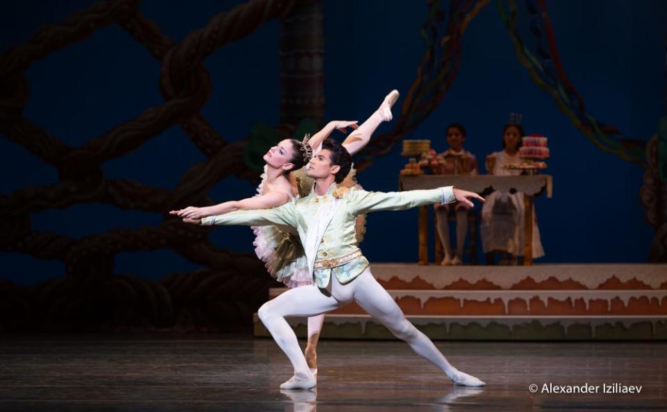 Tuscaloosa native Jennifer Lauren, with her Miami City Ballet partner Renan Cerdeiro, will be featured guest stars as the Sugar Plum Fairy and the Cavalier in this weekend's Tuscaloosa Community Dancers' production of Tchaikovsky's "The Nutcracker." They're shown here in Miami City Ballet's production, from which they obtained leave for the weekend to perform in the Druid City. [Submitted photo]