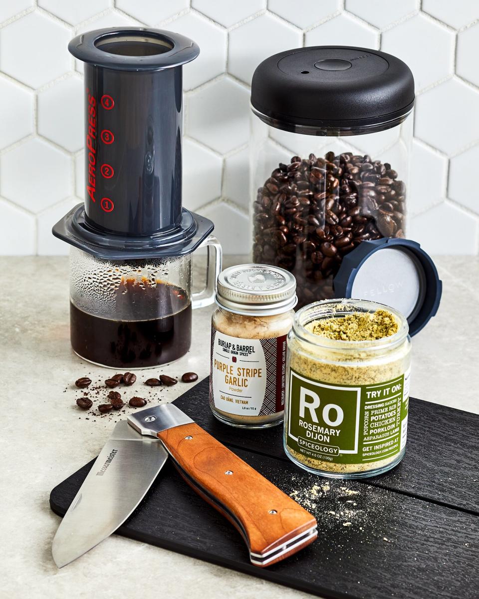 AeroPress Coffee Maker, Atmos Vacumm Cannister, Elemental Spices, Messermeister Adventures Folding Knife