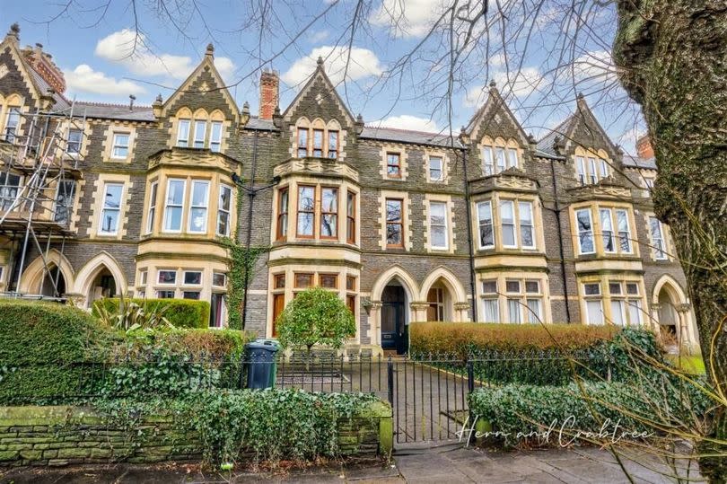 Six bedroom, six bathroom Victorian townhouse for sale with guide price of £1m with Hern & Crabtree Pontcanna