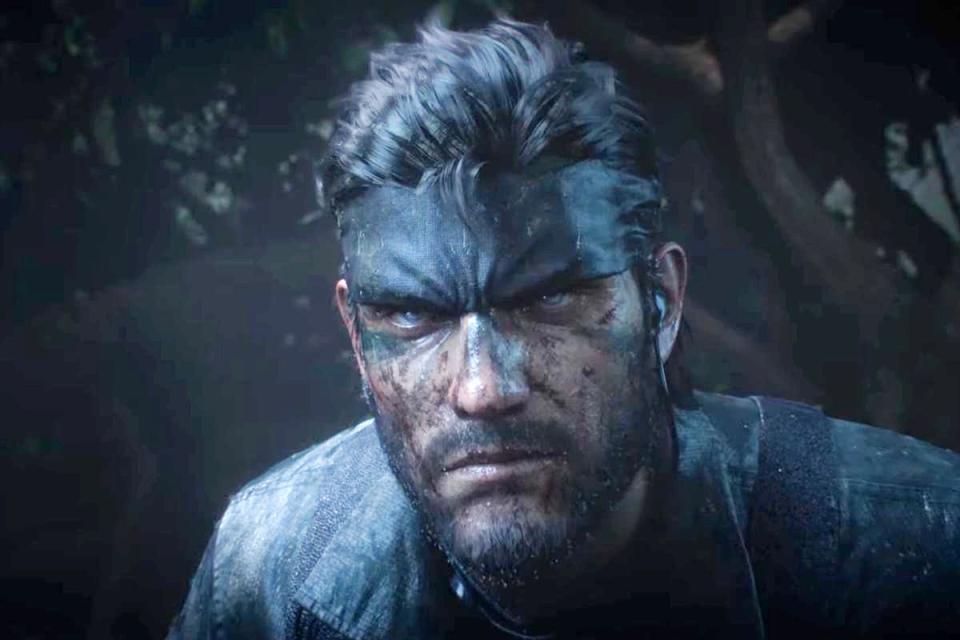 metal gear solid delta snake eater, screenshot of snake emerging from the swamp in the jungle