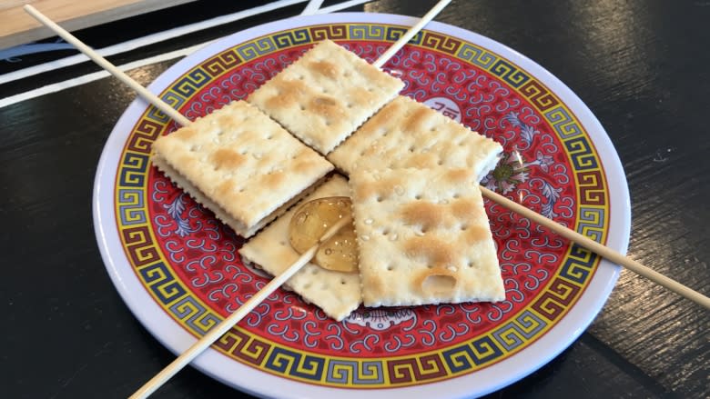 Restaurant serves traditional Hong Kong desserts to Instagram generation