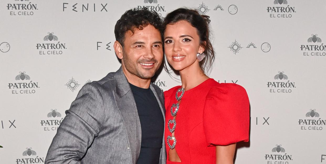 ryan thomas with lucy mecklenburgh on the red carpet