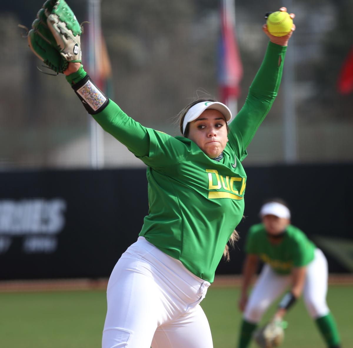 Oregon Ducks softball will play another challenging schedule