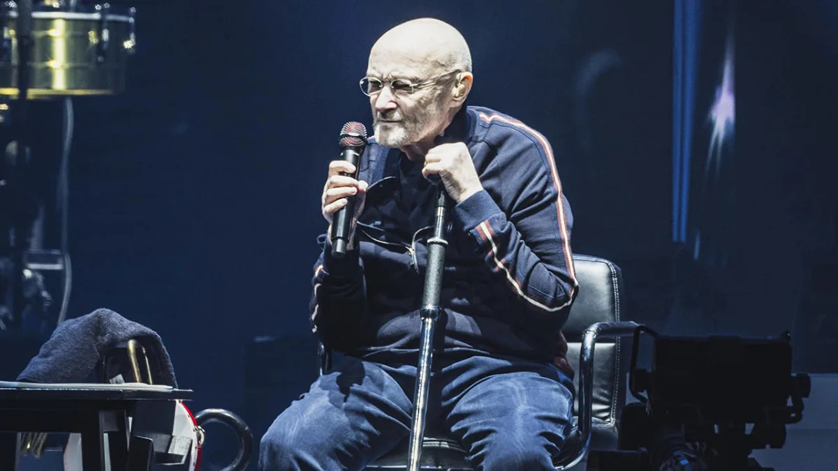 Phil Collins remains seated during Berlin concert months after revealing he can ..
