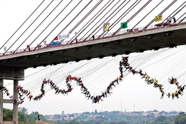 Carlos Torija Muñoz Sets Static Line Rope Jump World Record by