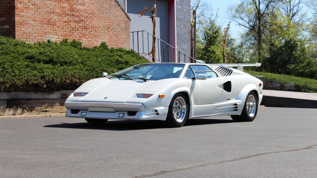 lamborghini countach 25th anniversary