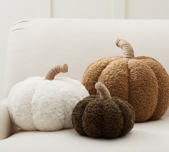 1) Cozy Pumpkin Pillows