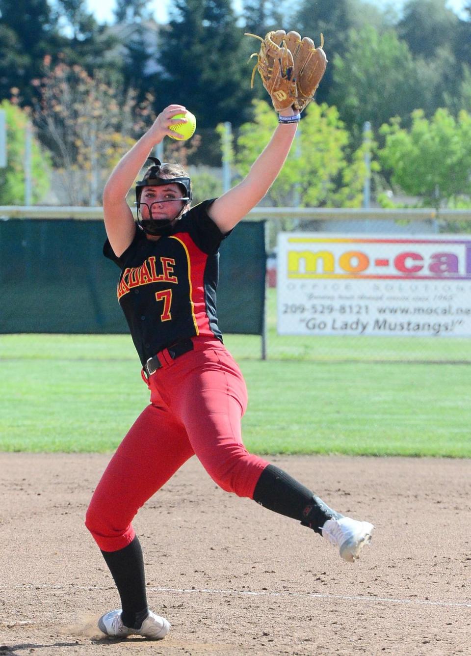 Oakdale pitcher Raegen Everett (7) delivers a pitch during a game between Oakdale and Central Catholic at Oakdale High School in Oakdale, Calif. on April 17, 2024. Central Catholic won 6-2.