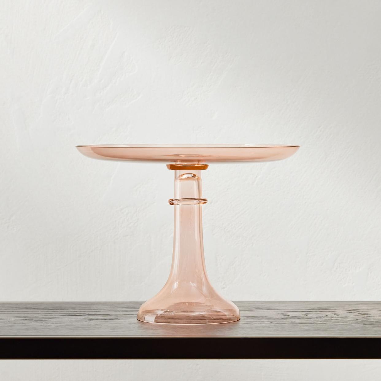 <p><a href="https://go.redirectingat.com?id=74968X1596630&url=https%3A%2F%2Fwww.westelm.com%2Fproducts%2Flcl-estelle-colored-glass-cake-stand-d9581&sref=https%3A%2F%2Fwww.esquire.com%2Flifestyle%2Fg2121%2Fmothers-day-gift-guide%2F" rel="nofollow noopener" target="_blank" data-ylk="slk:Shop Now;elm:context_link;itc:0;sec:content-canvas" class="link rapid-noclick-resp">Shop Now</a></p><p>Cake Stand & Dome</p><p>westelm.com</p><p>$225.00</p>