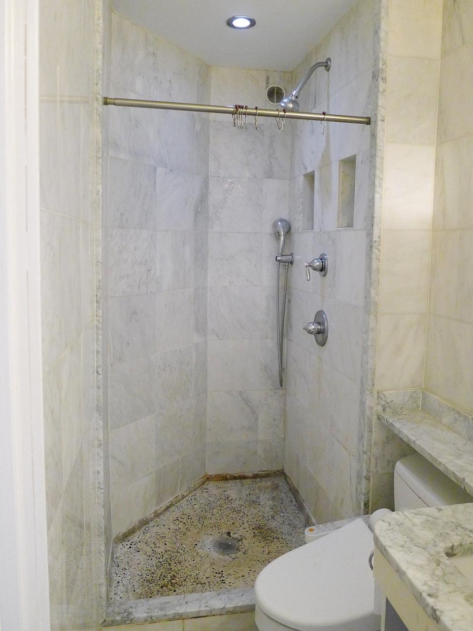 corner white shower