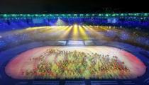 2016 Rio Olympics - Closing ceremony - Maracana - Rio de Janeiro, Brazil - 21/08/2016. Performers take part in the closing ceremony. REUTERS/Fabrizio Bensch