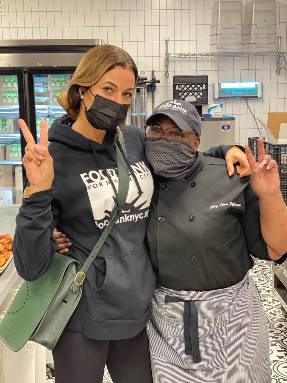 Bensimon volunteering at her local food bank. (Photo courtesy of Kelly Bensimon)