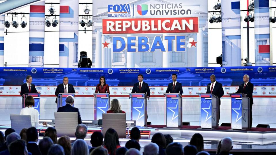 PHOTO: 2024 Republican presidential candidates, from left, Doug Burgum, Chris Christie, Nikki Haley, Ron DeSantis, Vivek Ramaswamy, Senator Tim Scott and former U.S. Vice President Mike Pence during a debate, Sept. 27, 2023, in Simi Valley, Calif. (Eric Thayer/Bloomberg via Getty Images)