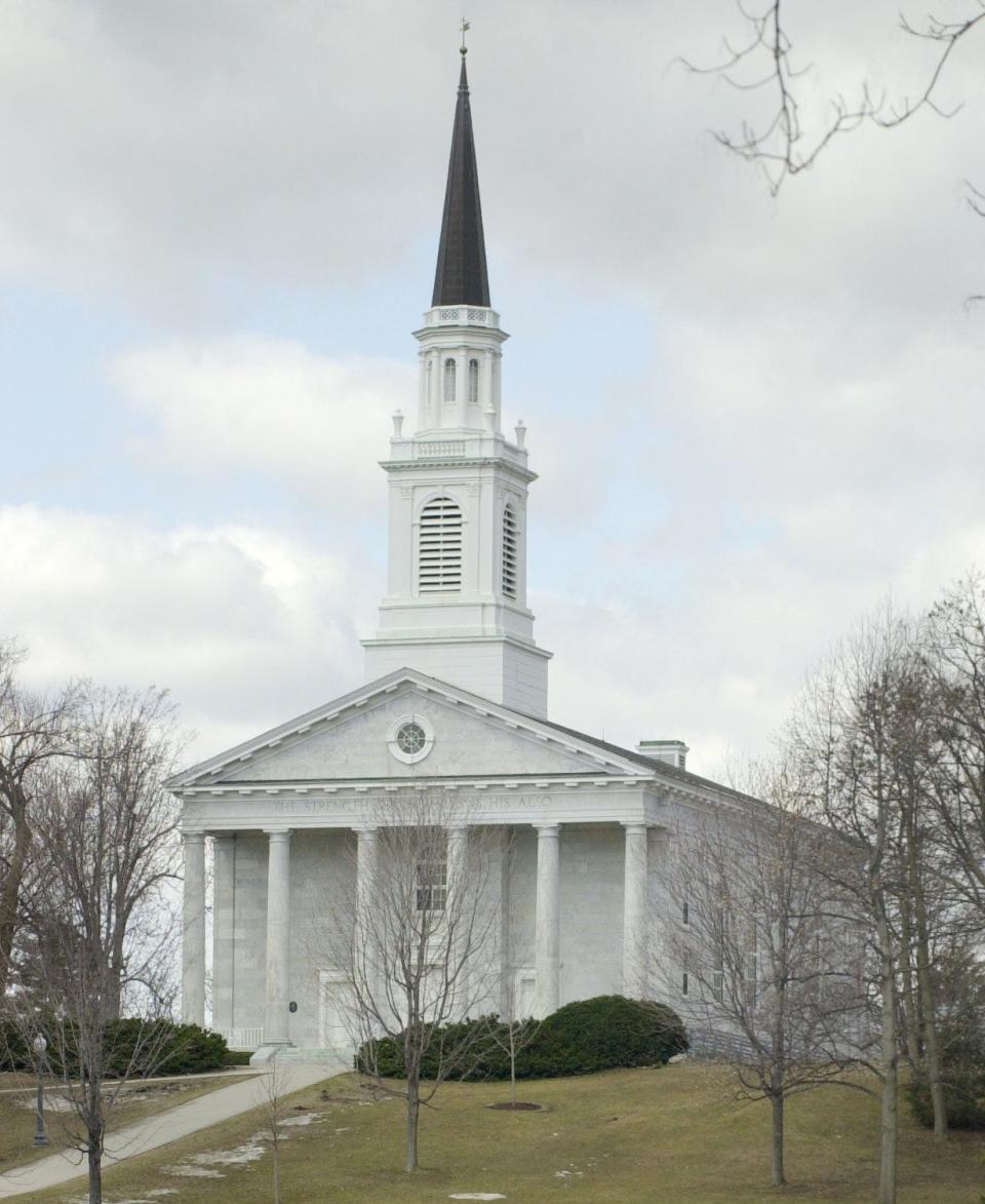 Mead Chapel overlooks the Middlebury College campus.