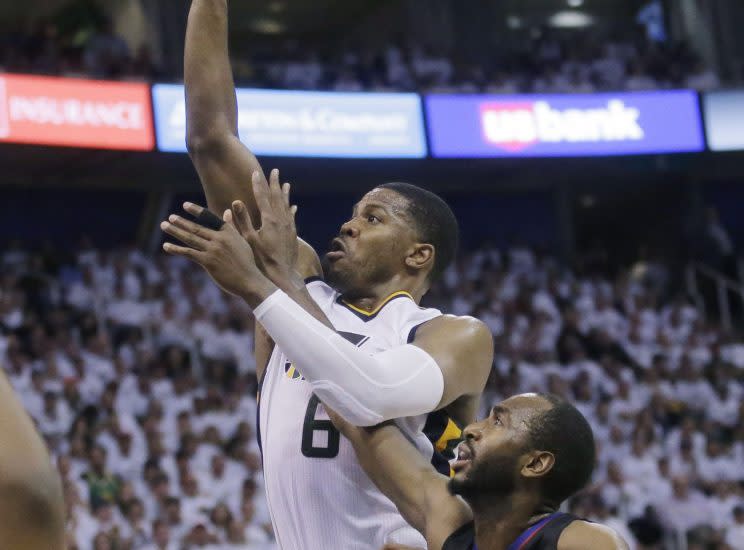 Joe Johnson created 22 points in the final seven minutes to lead the Jazz. (AP)