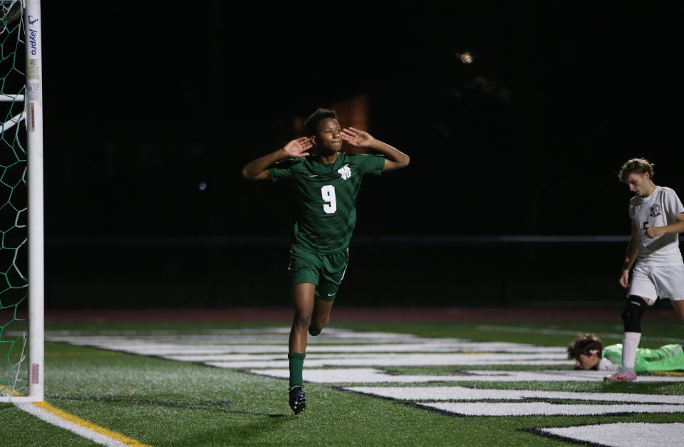 Spackenkill's Davis Barnes celebrates his goal during Thursday's Section 9 Class B semifinal versus O'Neill on October 26, 2023.
