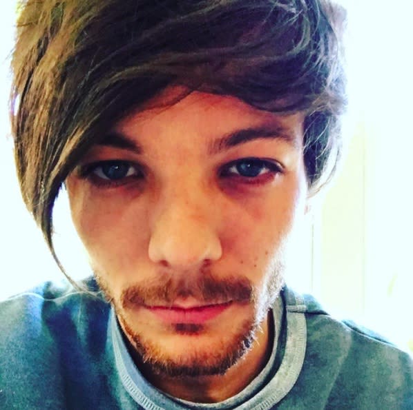 Louis Tomlinson’s stepdad sent one last message out from Louis’s mom, and we’re so moved