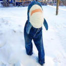<p>Aunque el frío y las bajas temperaturas no suelen ser muy divertidas, lo cierto es que han dado pie a una moda viral: la congelación de pantalones. (Foto: <a href="https://www.instagram.com/p/BtqKEsFngN_/" rel="nofollow noopener" target="_blank" data-ylk="slk:Instagram/go_barnaul;elm:context_link;itc:0;sec:content-canvas" class="link ">Instagram/go_barnaul</a>)</p> 