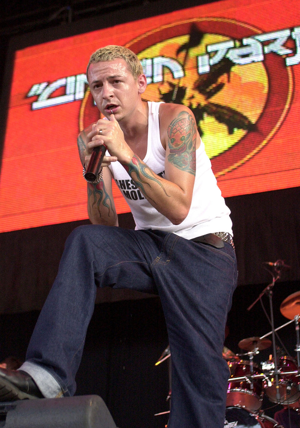 Singer Chester Bennington At the Ozzfest