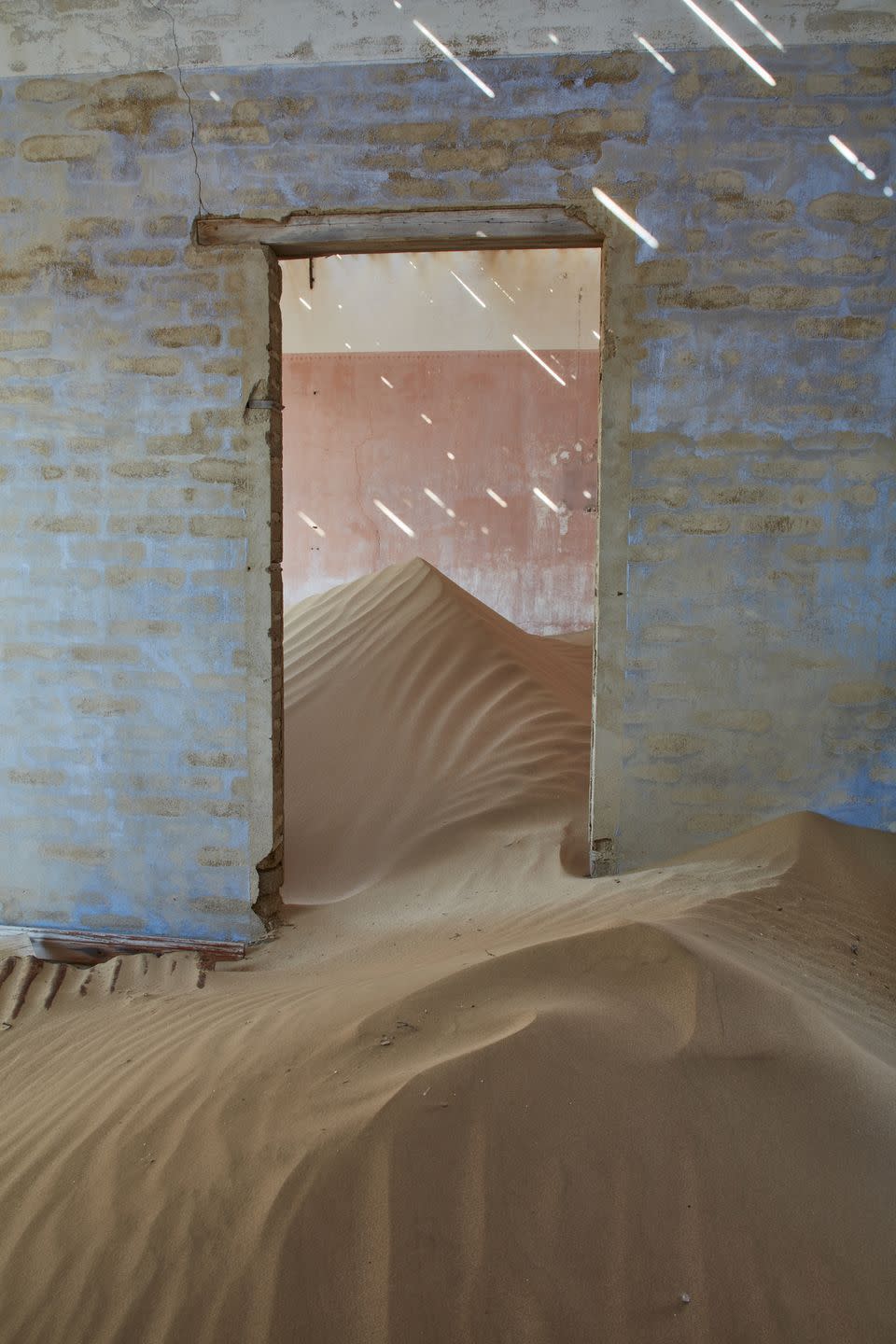 14) Kolmanskop, Namibia