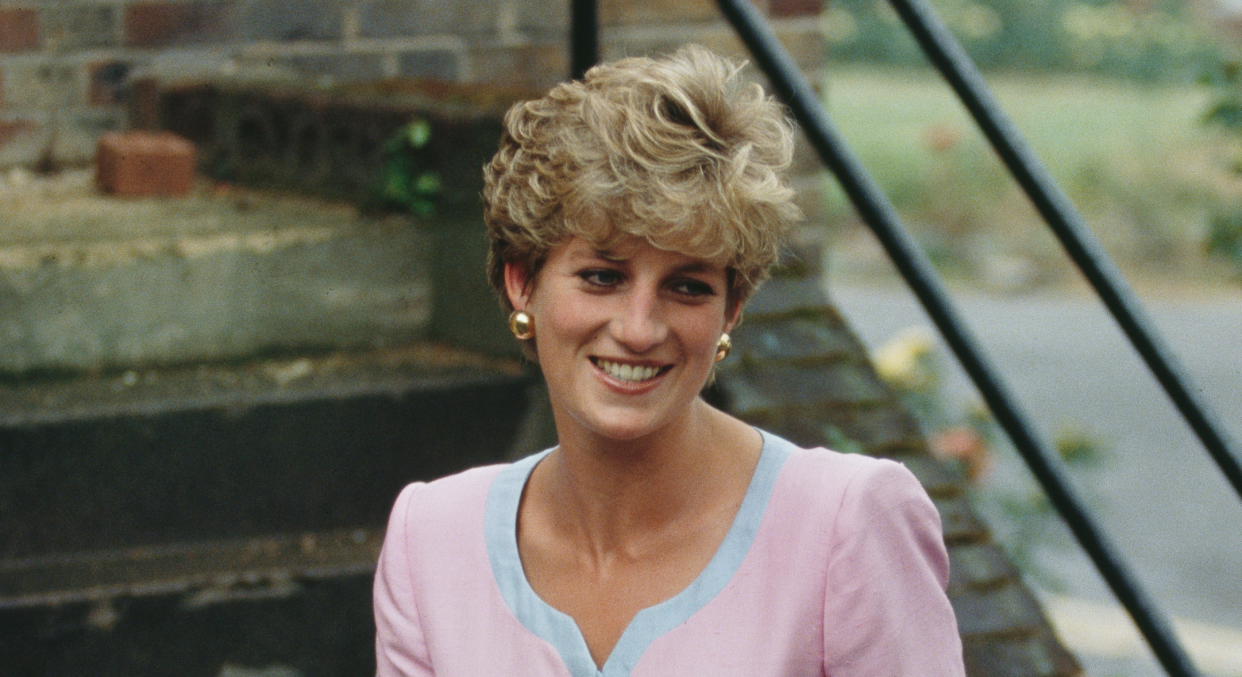 Diana, Princess of Wales (1961 - 1997) visits the Royal National Orthopaedic Hospital in Stanmore, Greater London, 1st July 1992