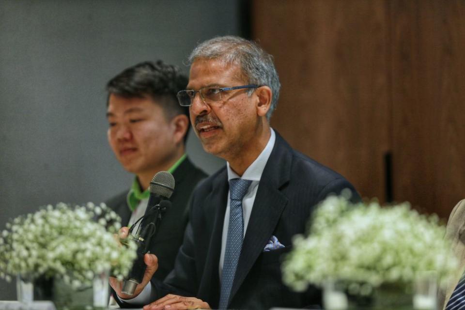 Indian High Commisioner to Malaysia, Shri Mridul Kumar speaks during a press conference in Petaling Jaya December 11, 2019.— Picture by Ahmad Zamzahuri