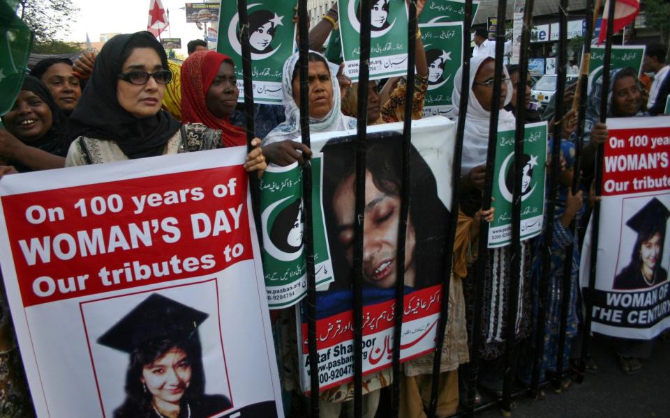 How Aafia Siddiqui became a cause celebre for Islamic terrorists - Fareed Khan /AP