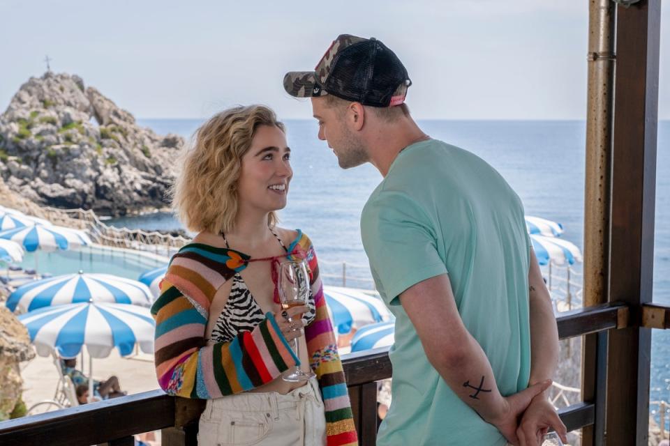 Haley Lu Richardson, who plays Portia, and her Essex love interest Jack, played by Leo Woodall (HBO)