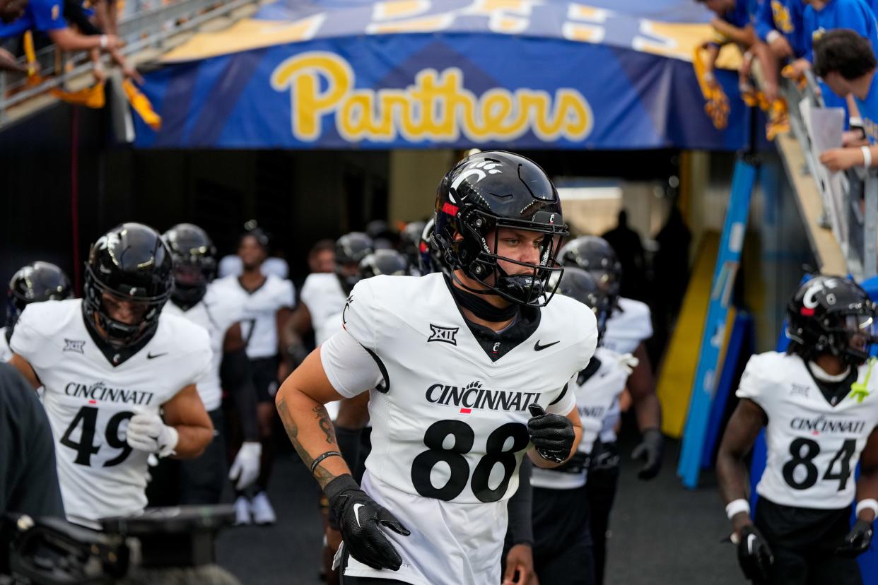 Tight end Payten Singletary has transferred making Western Kentucky 2023 transfer Joey Beljan and Ohio State transfer Joe Royer the frontrunners for snaps at that position.
