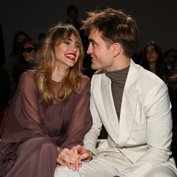 Suki Waterhouse y Robert Pattinson