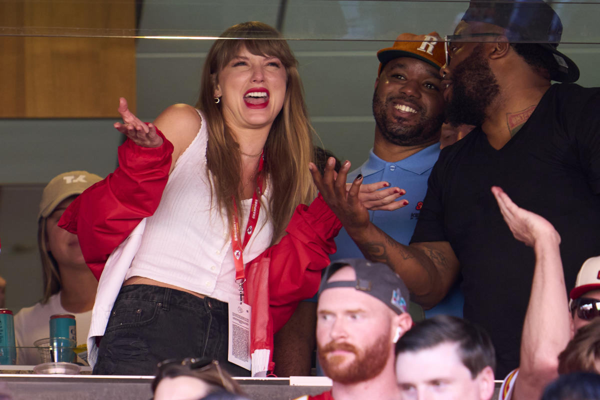 Sunday Night Football' Is A Sideshow To Tonight's Taylor Swift Appearance  At NY Jets Game – Deadline