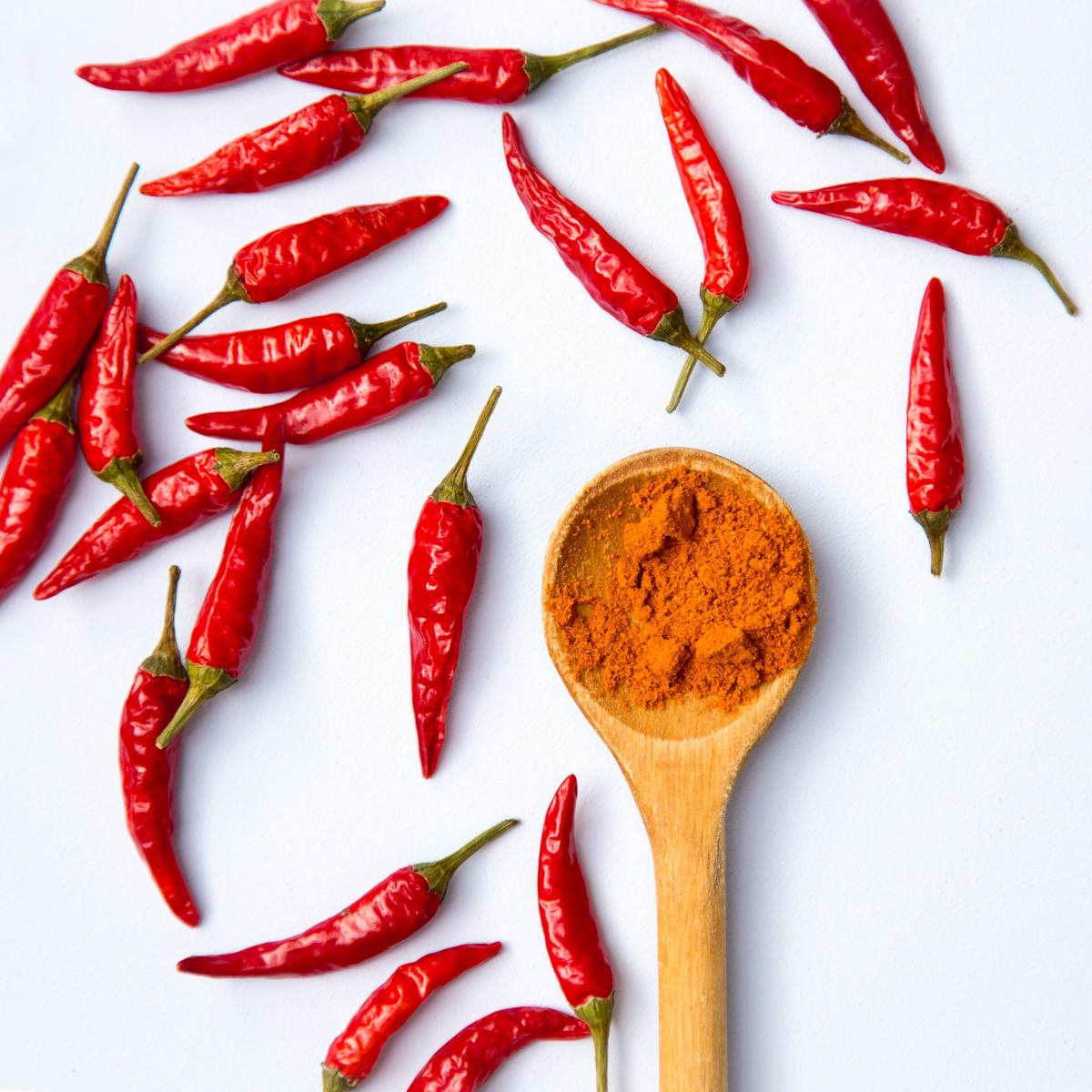 Cayenne Pepper vs. Chili Powder: What you NEED to Know