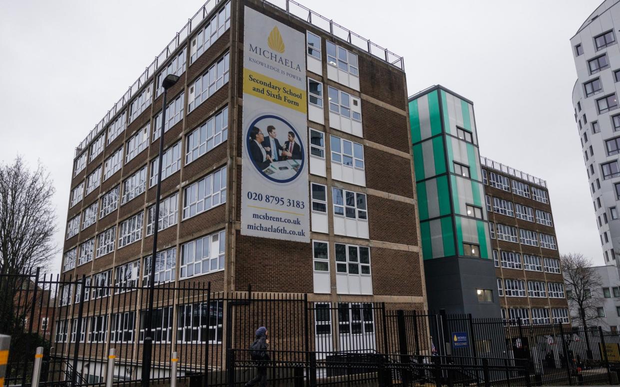 Michaela Community School, Brent