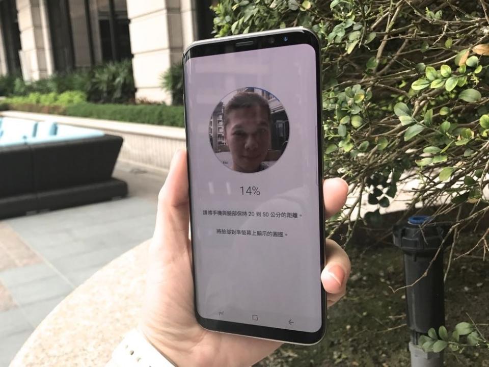 三星Galaxy S8四色齊亮相 臉部解鎖超迅速