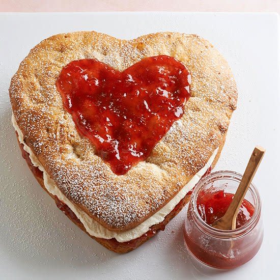 Sweeten your Valentine's Day with a scrumptious, romantic, or heart-shape dessert recipe. Whether your sweetie likes rich chocolate desserts, berry pies, or creme brulee, you're sure to win hearts with a delicious Valentine's Day dessert.