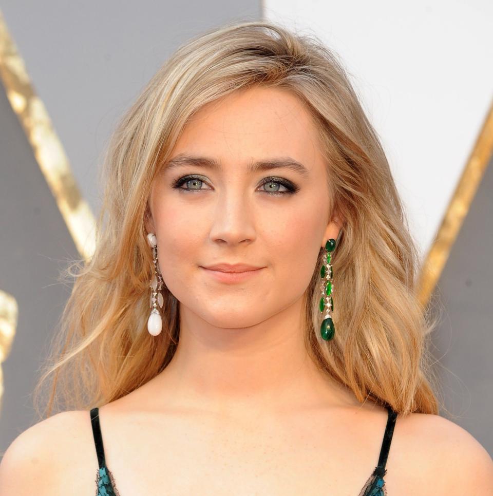 Actress Saoirse Ronan wore mismatched Chopard earrings to the Academy Awards in 2016