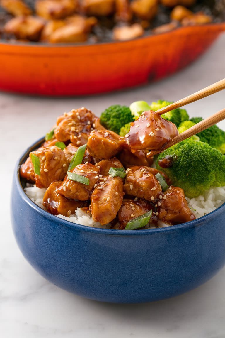 <p>A little salty, a little sweet, a little sour, and just the tiniest hint of spice from crushed ginger: This chicken teriyaki is exactly what you'd want for dinner after a long day at work. Serve it up with a side of steamed rice and broccoli and make your mum proud that you're finally eating balanced, proper meals.</p><p>Get the <a href="https://www.delish.com/uk/cooking/recipes/a28886065/easy-teriyaki-chicken-recipe/" rel="nofollow noopener" target="_blank" data-ylk="slk:Chicken Teriyaki;elm:context_link;itc:0;sec:content-canvas" class="link ">Chicken Teriyaki</a> recipe.</p>