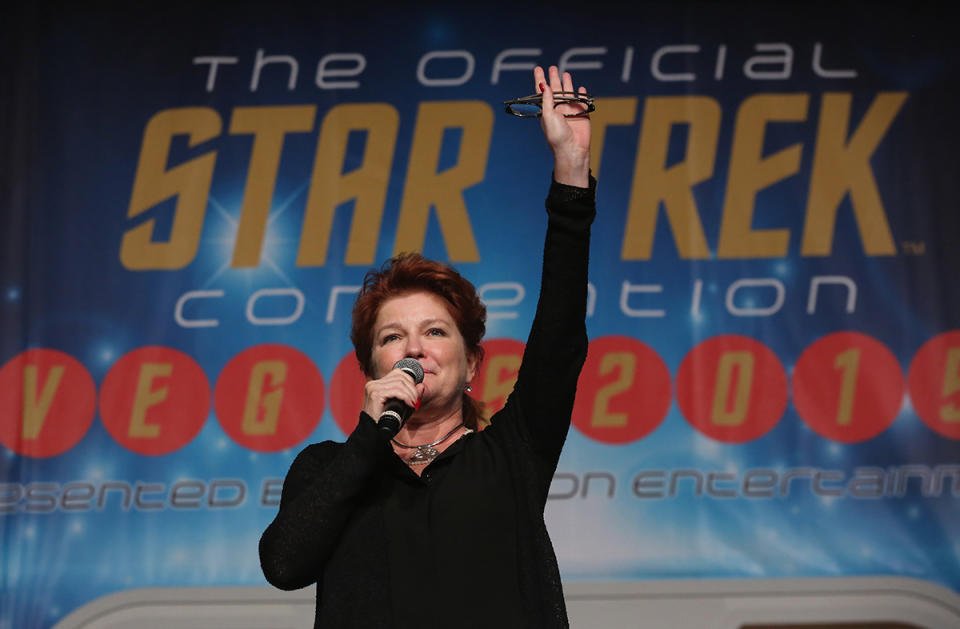 Kate Mulgrew greets the fans