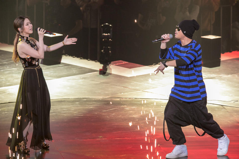 PHOTOS: JJ Lin, Namewee, A-mei, Eason Chan at KKBOX Music Awards