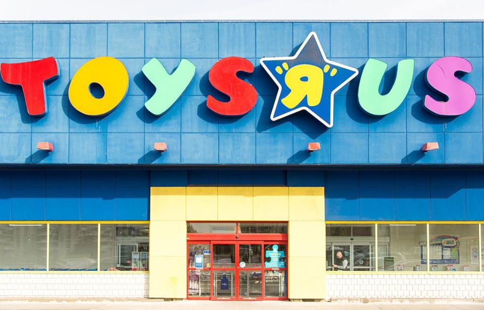 Toys "R" Us