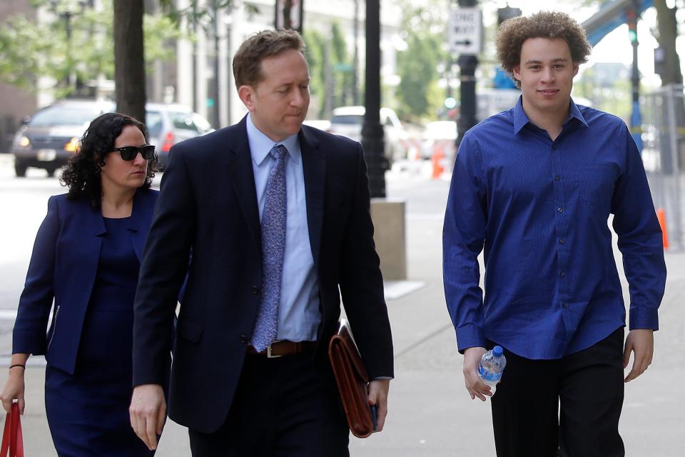 Marcus Hutchins (R), the British cyber security expert (AFP/Getty Images)