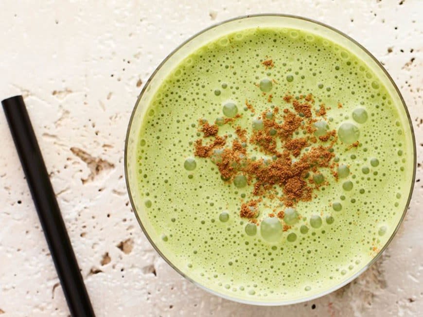 Date Nut Green Smoothie from SELFstarter