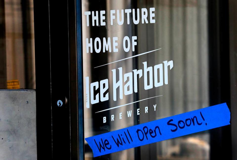 Ice Harbor Brewery is close to opening in their new home at the west end of the Public Market at Columbia River Warehouse, the new name for the juice plant formerly known as Welch’s and later, J.Lieb at 101 E. Bruneau Ave.