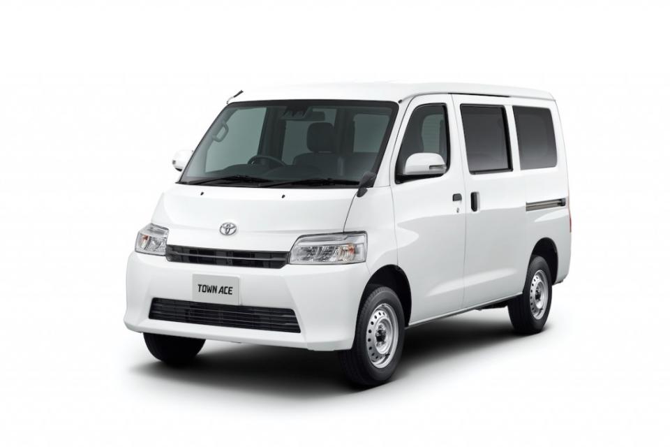 1-5-smart-assist-daihatsu-granmax-toyota-townace