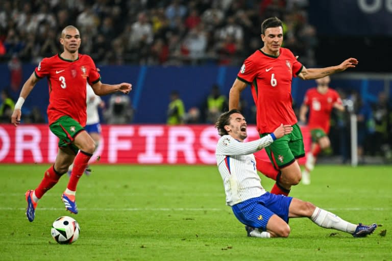 Portugal midfielder <a class="link " href="https://sports.yahoo.com/soccer/players/1502382/" data-i13n="sec:content-canvas;subsec:anchor_text;elm:context_link" data-ylk="slk:Joao Palhinha;sec:content-canvas;subsec:anchor_text;elm:context_link;itc:0">Joao Palhinha</a> (R) signed for German giants <a class="link " href="https://sports.yahoo.com/soccer/teams/bayern-munich/" data-i13n="sec:content-canvas;subsec:anchor_text;elm:context_link" data-ylk="slk:Bayern Munich;sec:content-canvas;subsec:anchor_text;elm:context_link;itc:0">Bayern Munich</a> after a move there last year fell through at the last minute (JAVIER SORIANO)